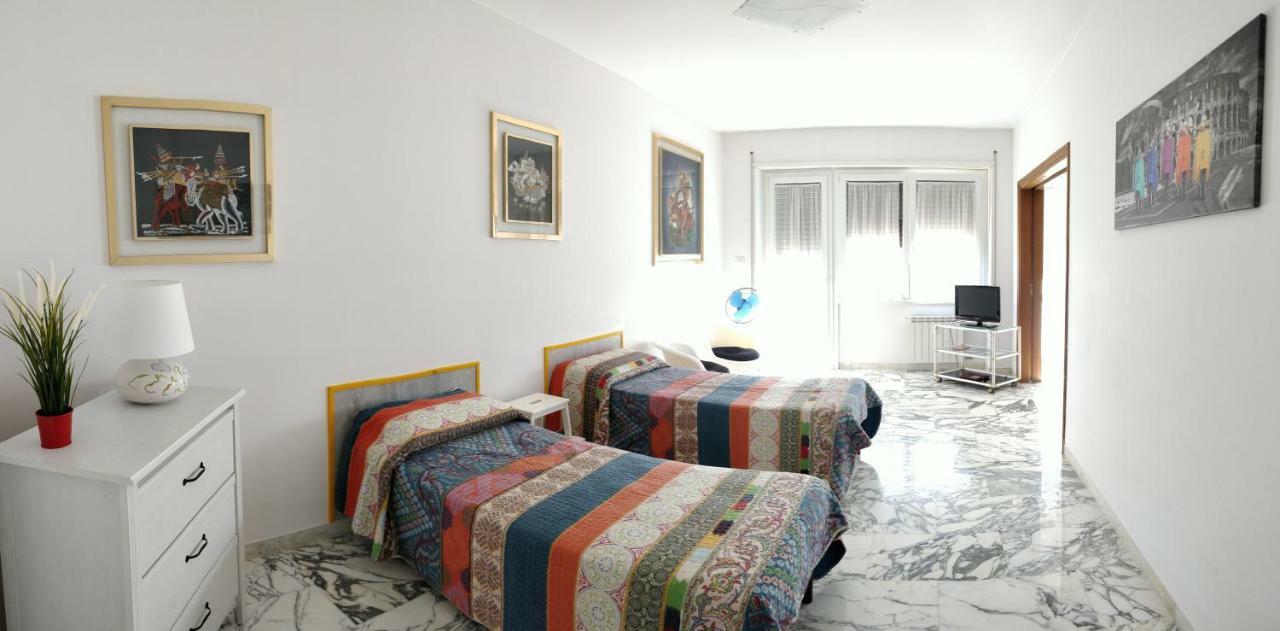 La Casetta Di Nonna Anna - 120 Mq Bright Apartment In Rome Downtown Exterior photo